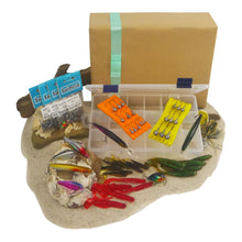Load image into Gallery viewer, Travellers Lure Fishing Gift Pack